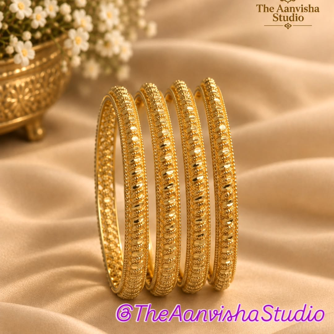 Peshwai Tode, Patlya and Gold Plated Bangles